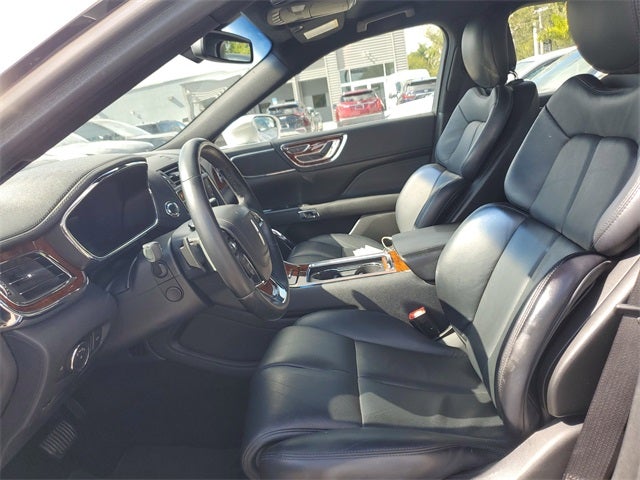 2017 Lincoln Continental Select