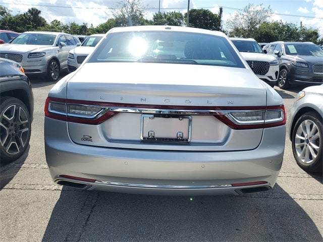 2017 Lincoln Continental Select