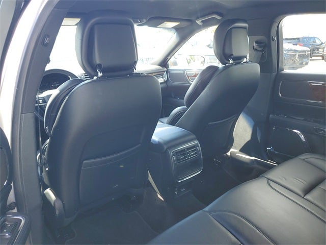 2017 Lincoln Continental Select