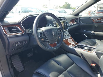 2017 Lincoln Continental Select