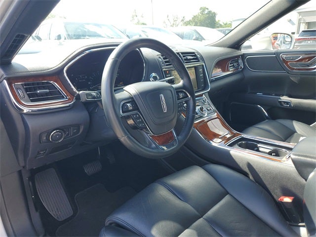 2017 Lincoln Continental Select