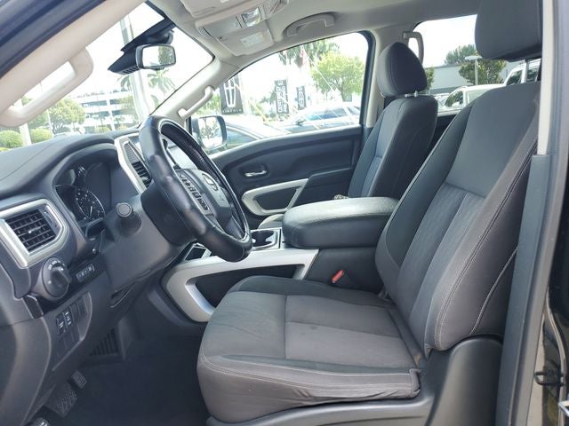 2021 Nissan Titan SV