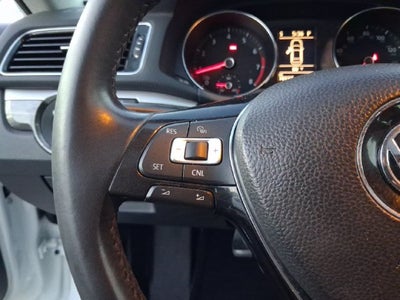 2017 Volkswagen Passat 1.8T SE