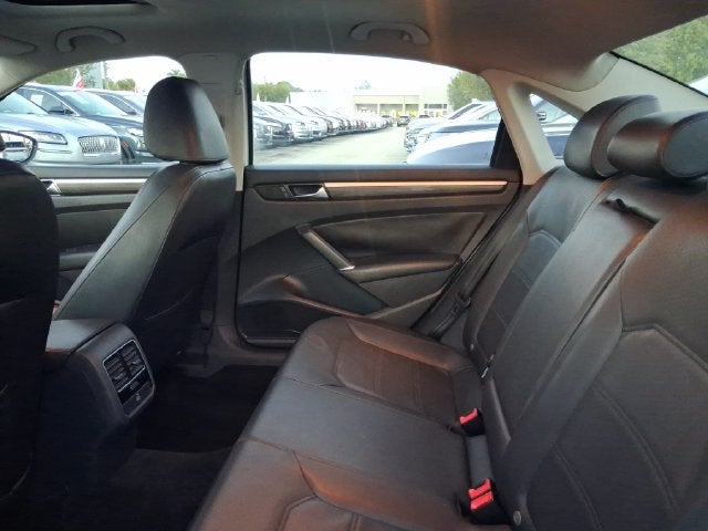 2017 Volkswagen Passat 1.8T SE