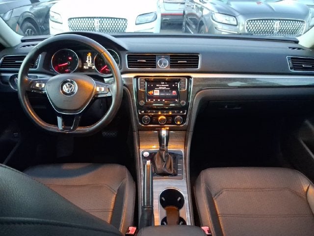 2017 Volkswagen Passat 1.8T SE