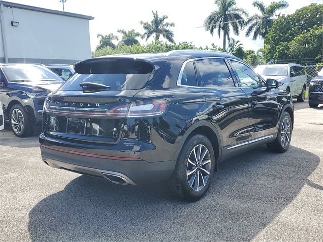 2022 Lincoln Nautilus Standard