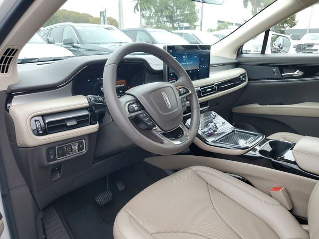 2022 Lincoln Nautilus Standard