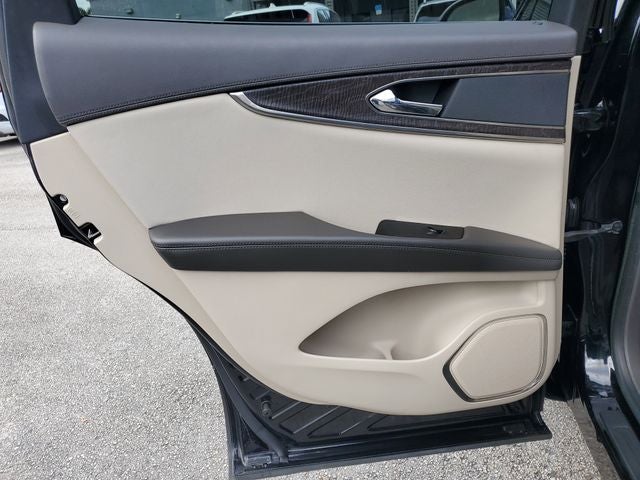 2019 Lincoln Nautilus Select