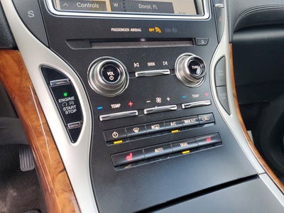 2019 Lincoln Nautilus Select