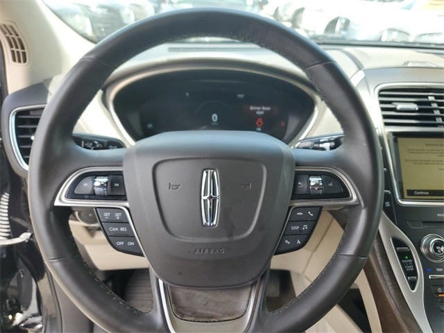 2019 Lincoln Nautilus Select