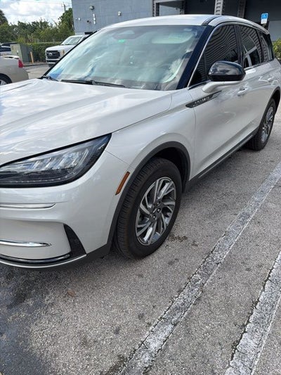 2023 Lincoln Corsair Standard