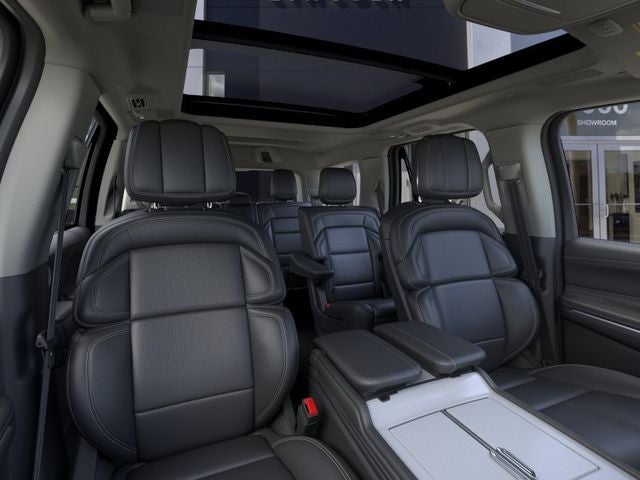 2025 Lincoln Navigator Reserve Service Loaner