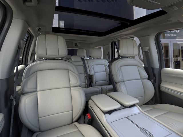 2025 Lincoln Navigator Reserve Service Loaner