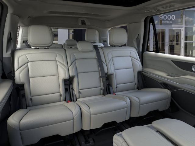 2025 Lincoln Navigator Reserve Service Loaner
