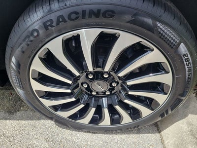 2024 Lincoln Navigator Black Label