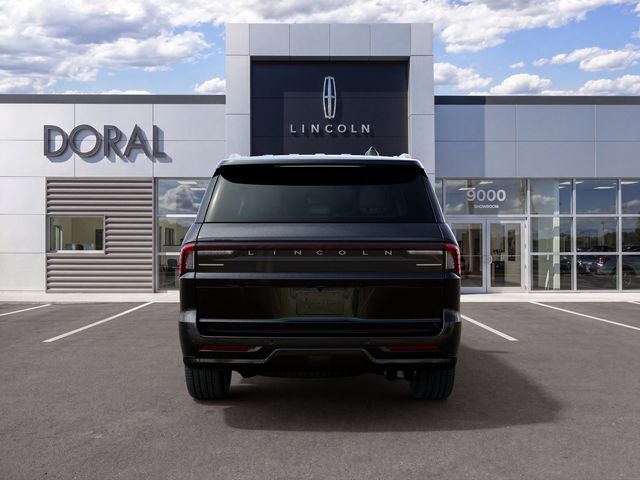 2027 Lincoln Navigator Premiere