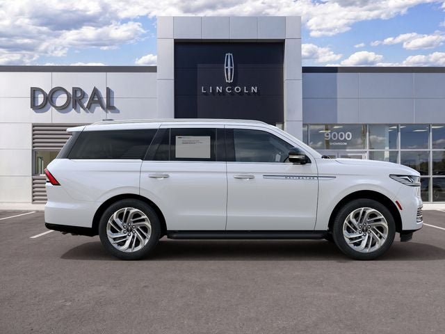 2027 Lincoln Navigator Premiere