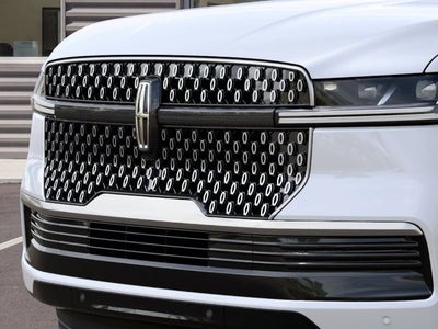 2027 Lincoln Navigator Premiere