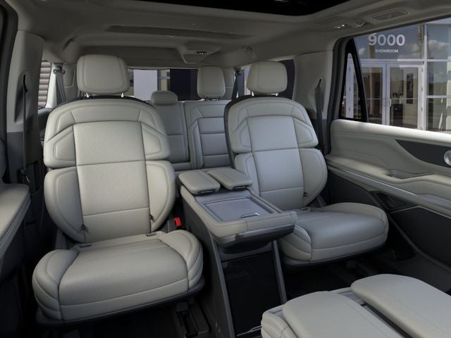 2025 Lincoln Navigator L Reserve Service Loaner