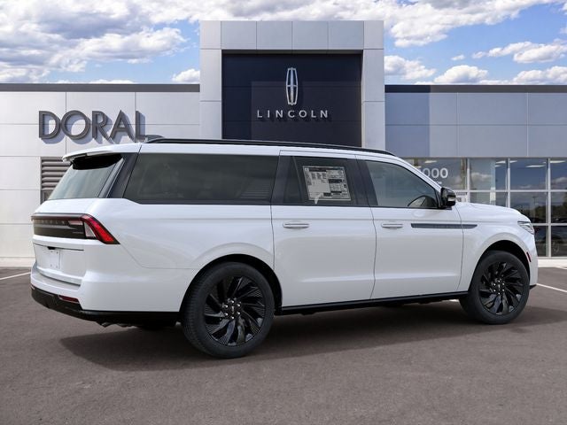 2027 Lincoln Navigator L Reserve