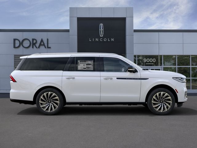 2027 Lincoln Navigator L Black Label