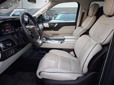 2022 Lincoln Navigator L Black Label