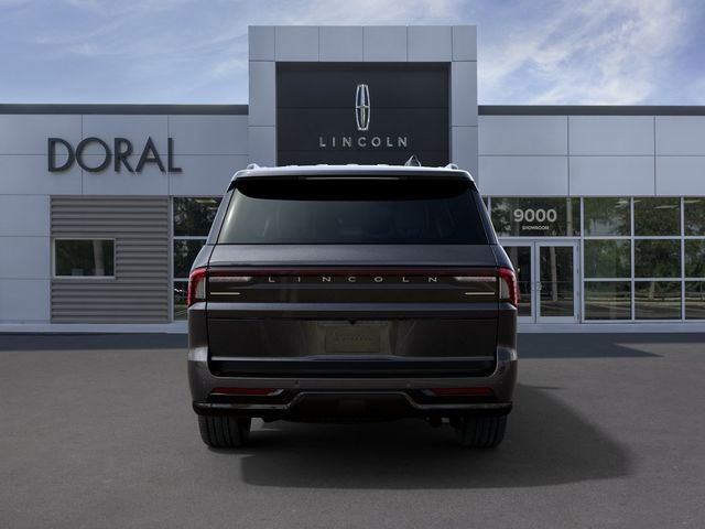 2027 Lincoln Navigator L Reserve