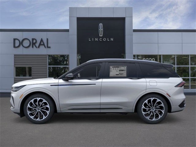 2025 Lincoln Nautilus Reserve