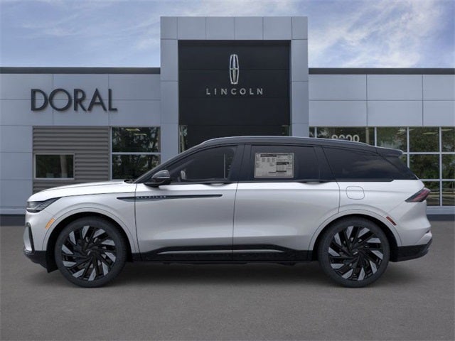 2025 Lincoln Nautilus Reserve