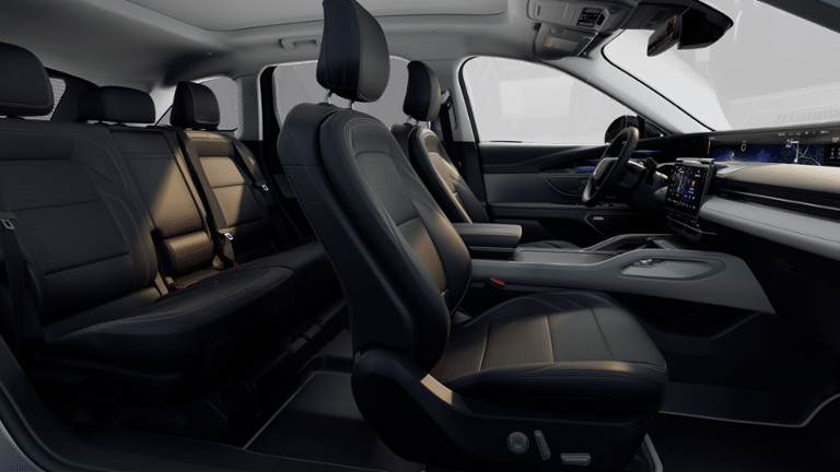 2025 Lincoln Nautilus Reserve Service Loaner