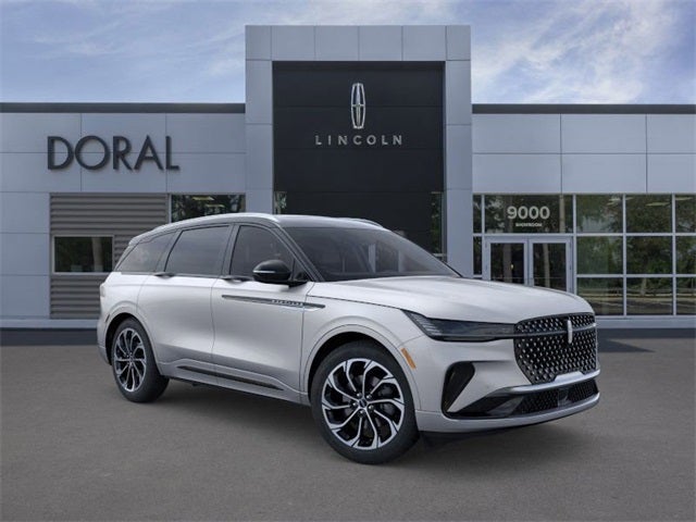 2025 Lincoln Nautilus Reserve Service Loaner