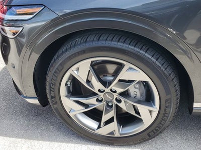 2025 Genesis Electrified GV70 Advanced
