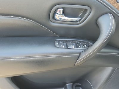 2021 INFINITI QX80 Premium Select
