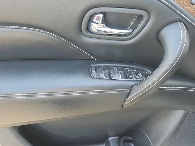 2021 INFINITI QX80 Premium Select