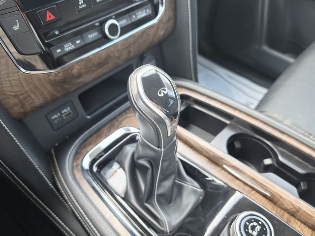 2021 INFINITI QX80 Premium Select