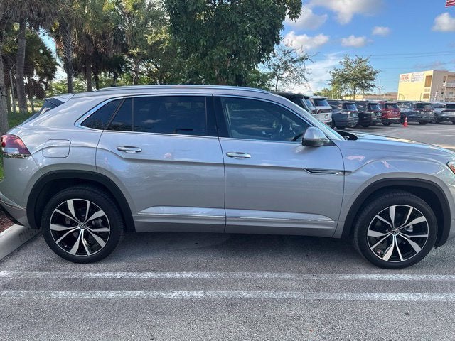 2025 Volkswagen Atlas Cross Sport 2.0T SEL Premium R-Line