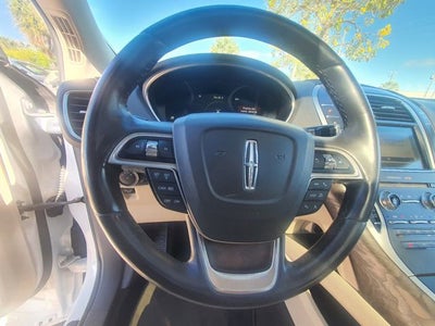 2019 Lincoln Nautilus Select