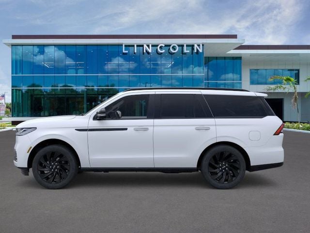 2025 Lincoln Navigator Reserve Service Loaner