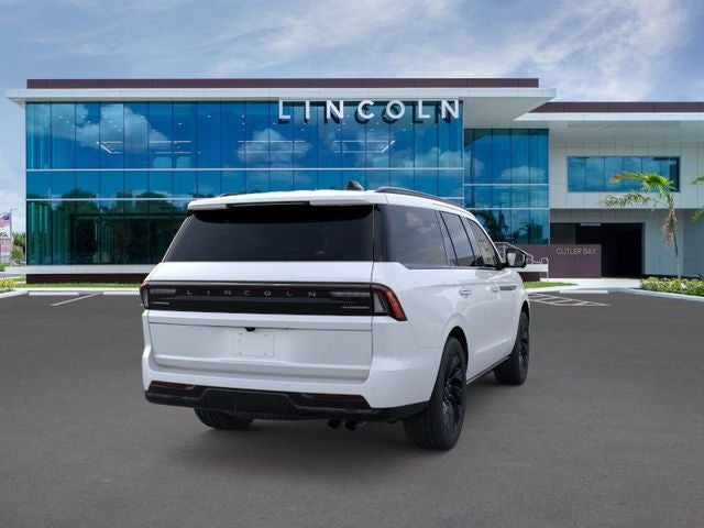 2025 Lincoln Navigator Reserve Service Loaner