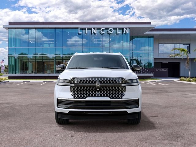 2027 Lincoln Navigator Premiere