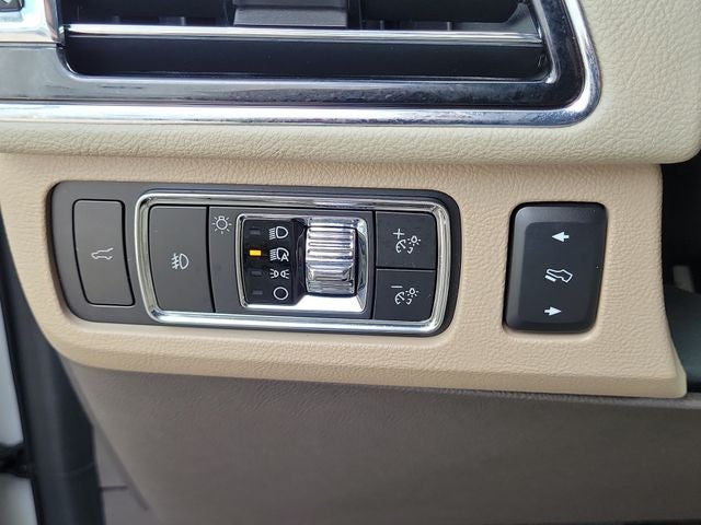 2022 Lincoln Navigator L Reserve