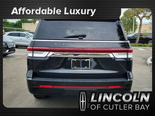 2022 Lincoln Navigator L Reserve