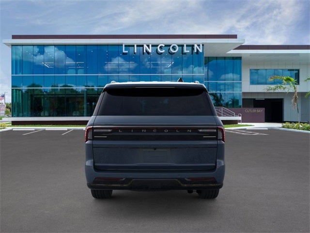 2025 Lincoln Navigator L Reserve Service Loaner