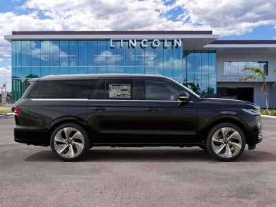 2027 Lincoln Navigator L Black Label