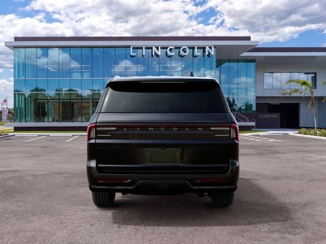 2027 Lincoln Navigator L Black Label
