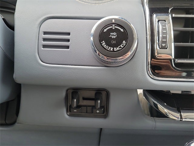 2023 Lincoln Navigator L Black Label