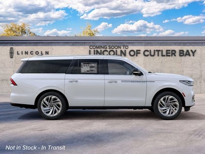 2027 Lincoln Navigator L Reserve