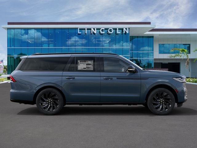 2027 Lincoln Navigator L Reserve