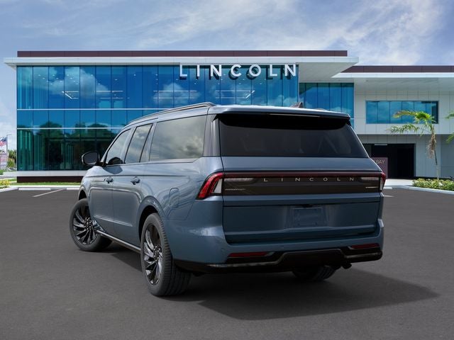 2027 Lincoln Navigator L Reserve