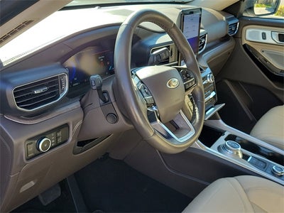 2023 Ford Explorer Platinum